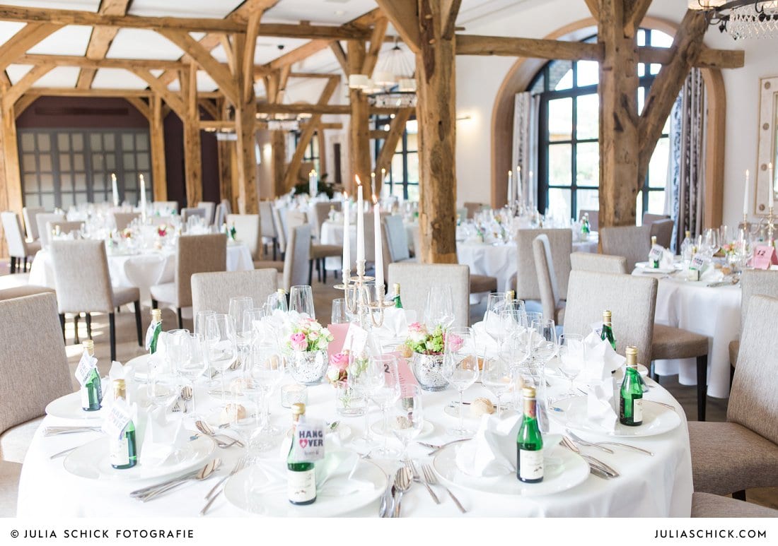 Tischdekoration bei Hochzeit im Torhaus des Hof zur Linde Münster